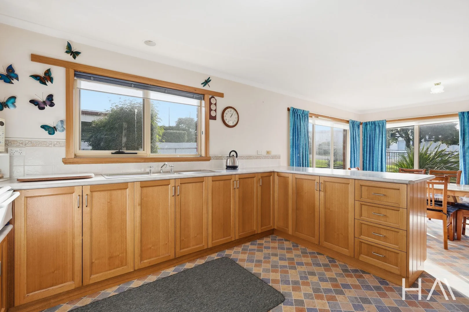 8 Julia Street - Image 5