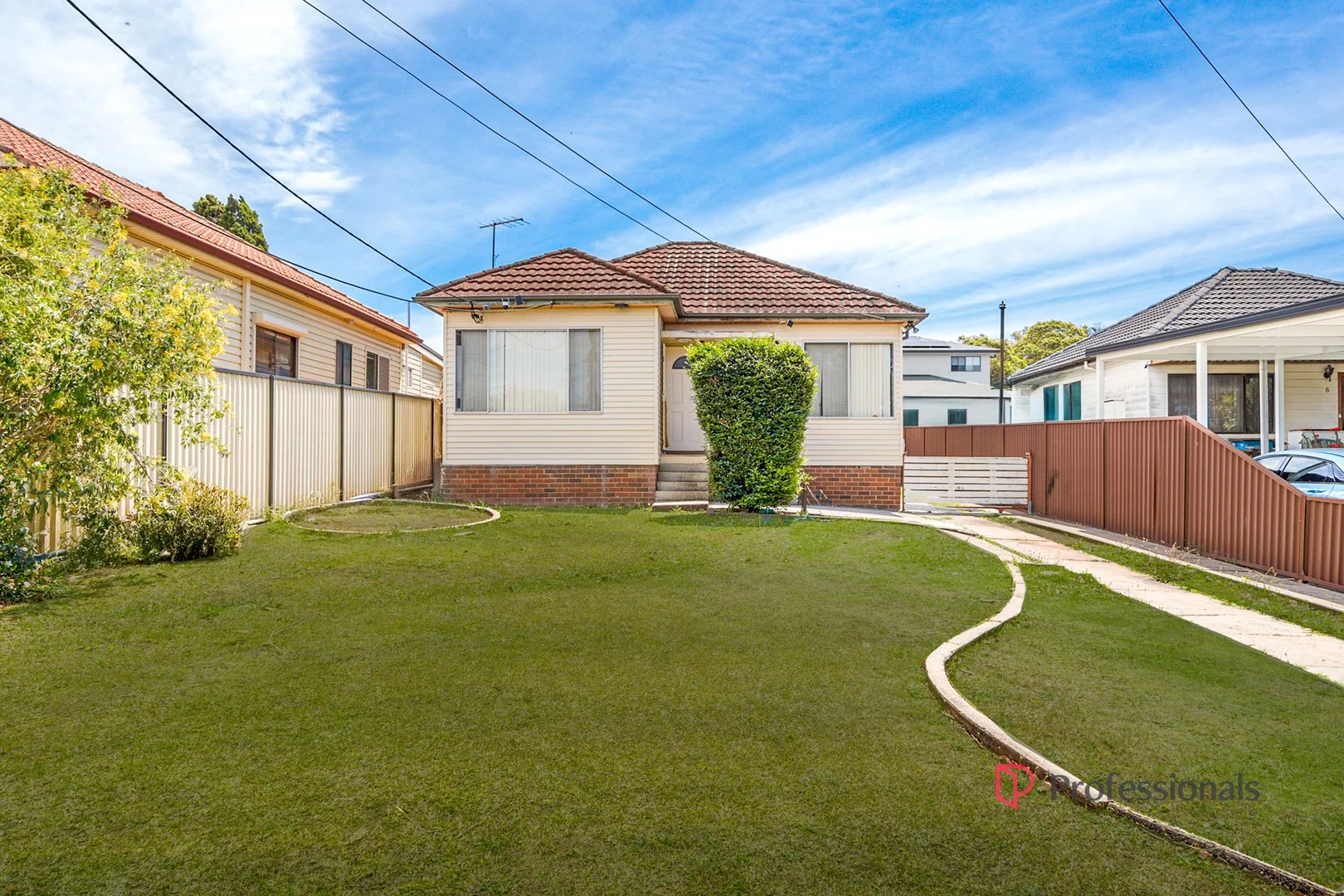 8 Lambert Street (1/1)