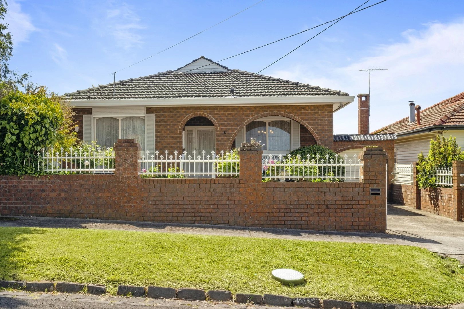 8 Mavis Street (1/1)