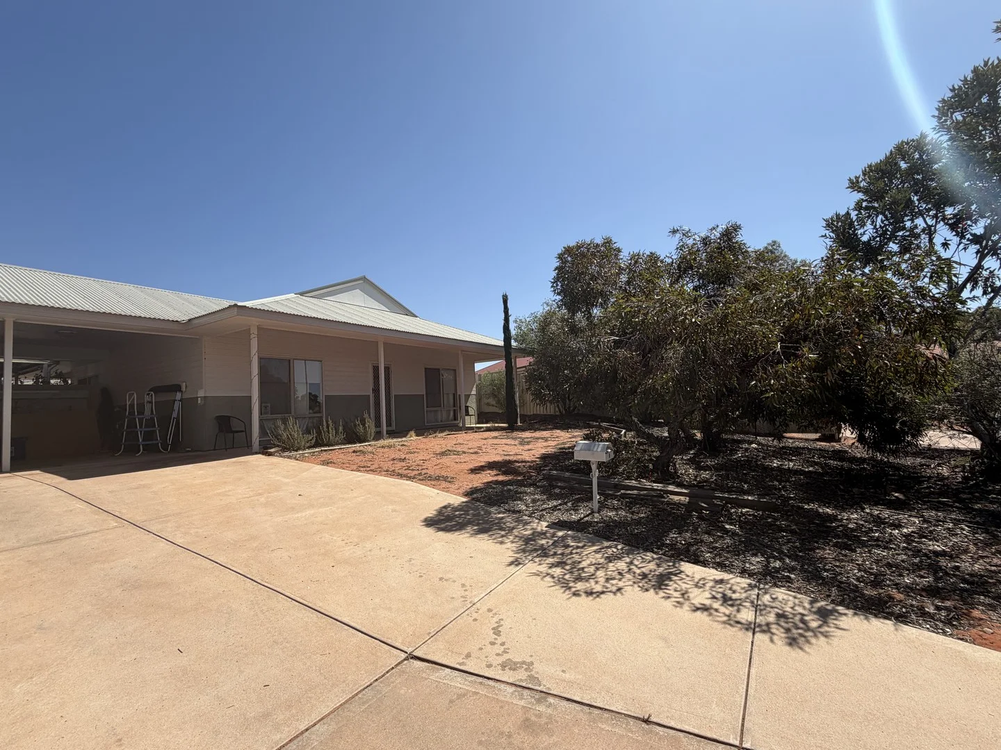 8 Mulga Ct (1/19)