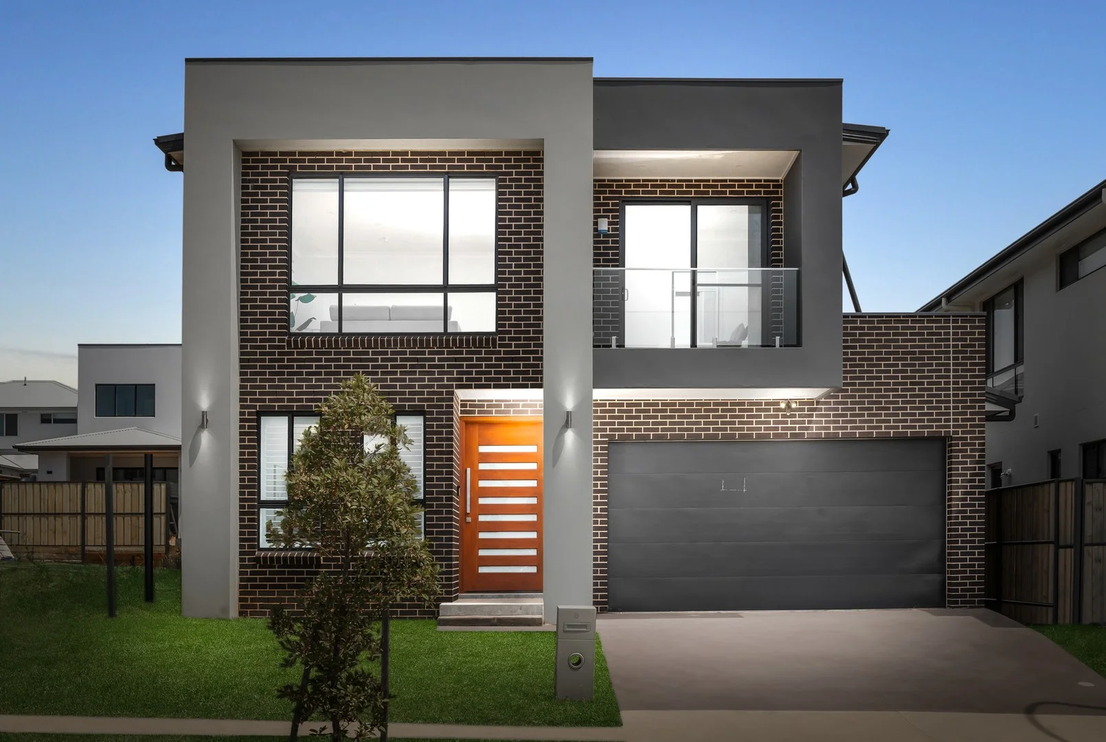8 Northlands Street (1/16)
