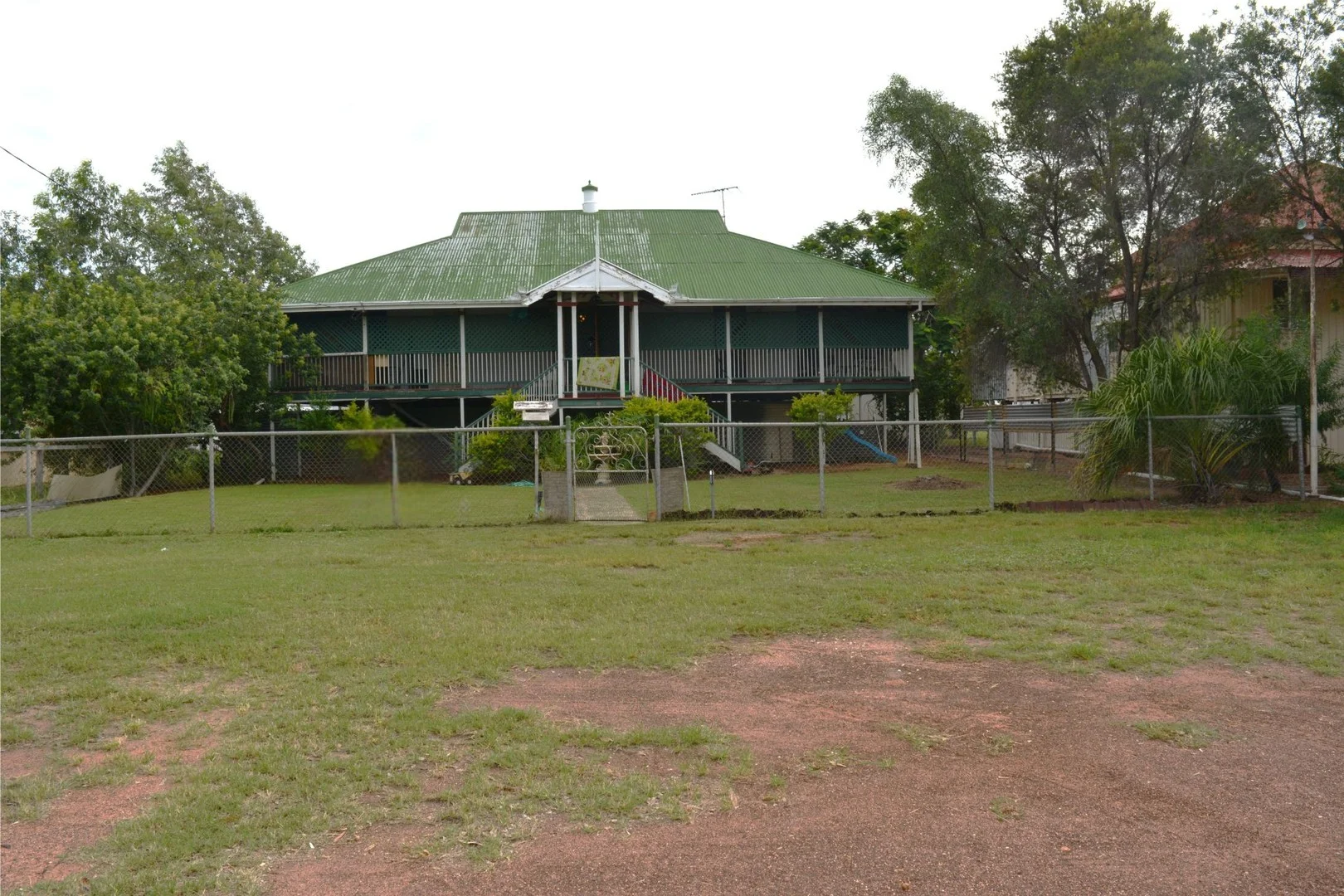 8 Poplar Street (1/1)