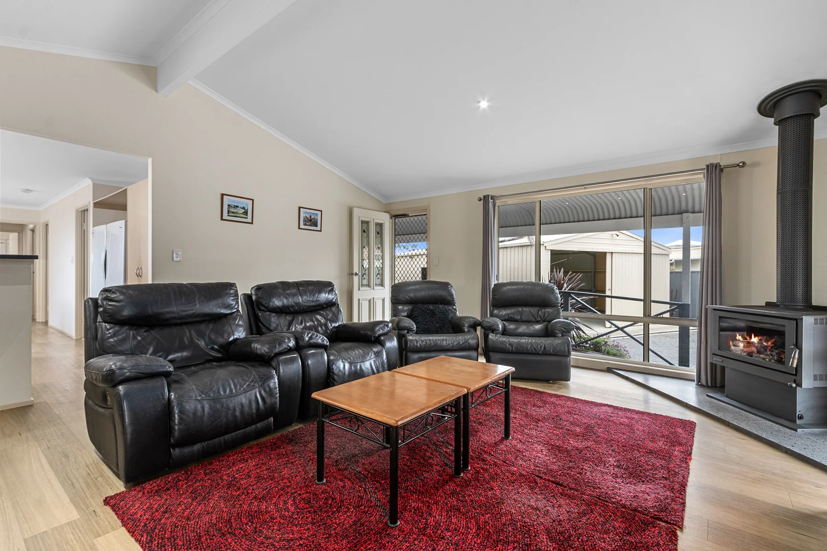 8 Quarry Court - Image 2