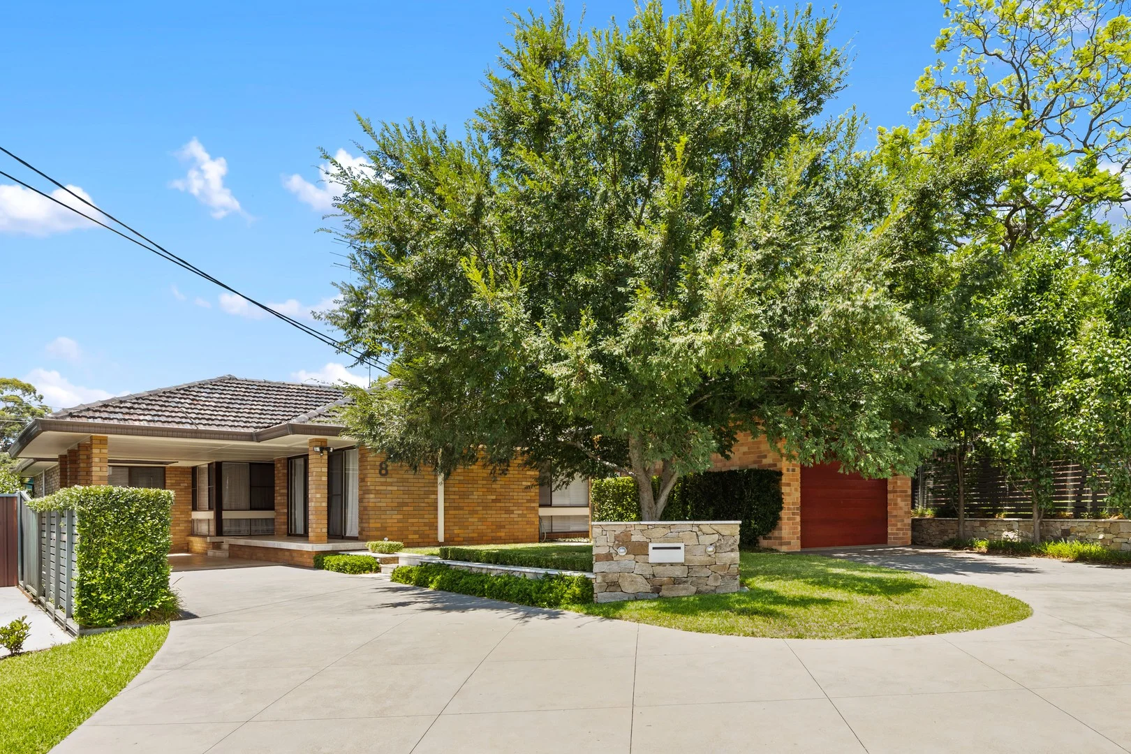 8 Rosedale Avenue (1/25)