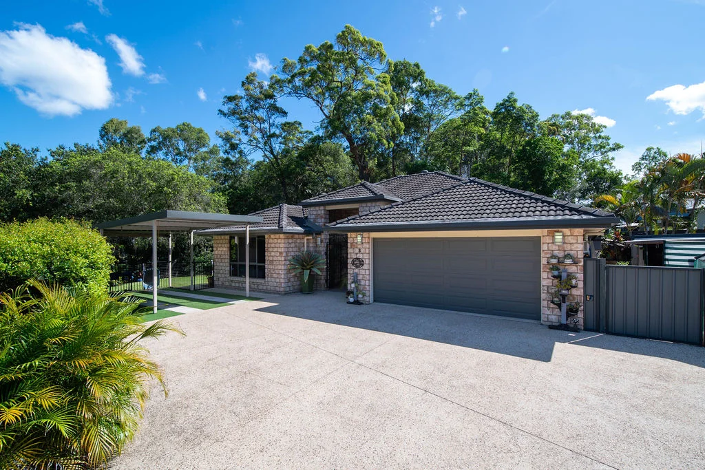 8 Treetop Court (1/1)