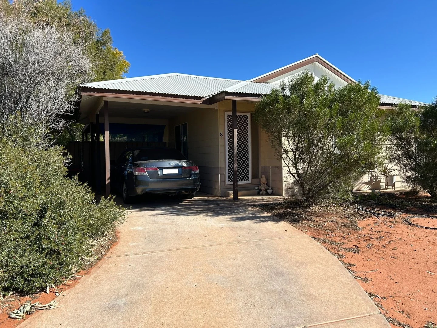 8 Wattle Drive (1/12)