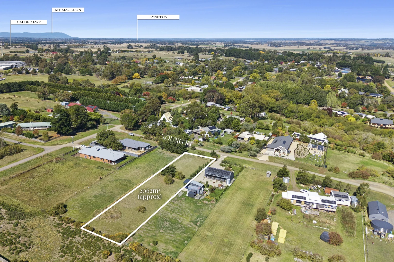 8 Young Street - Image 4