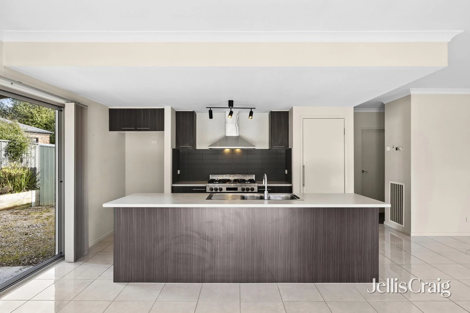 80 Caroline Chisholm Drive - Image 3