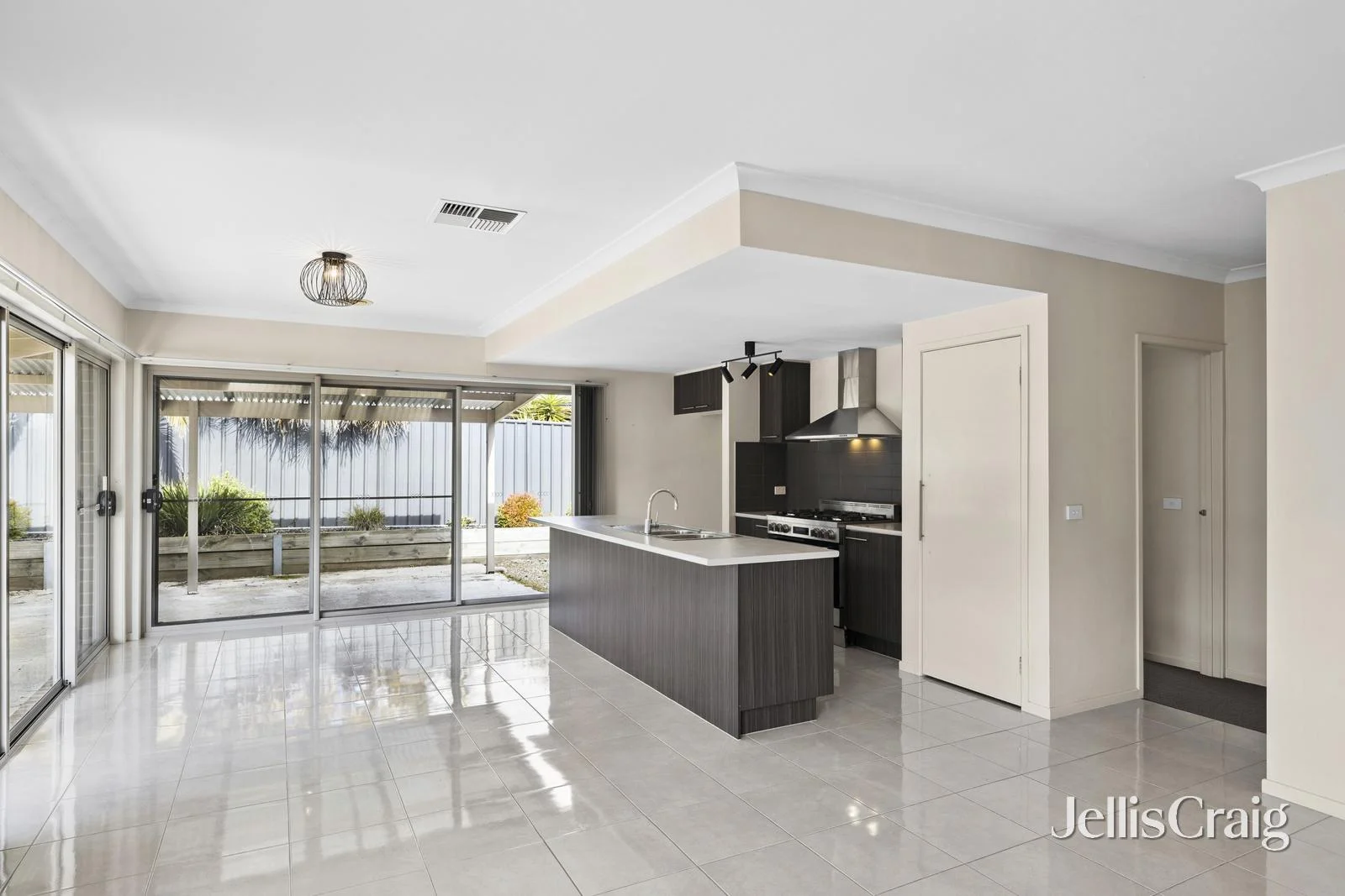 80 Caroline Chisholm Drive - Image 2