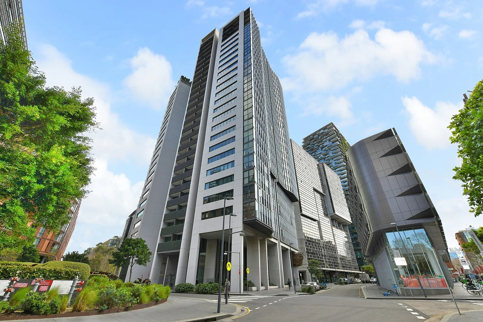 805/18 Park Lane (1/8)