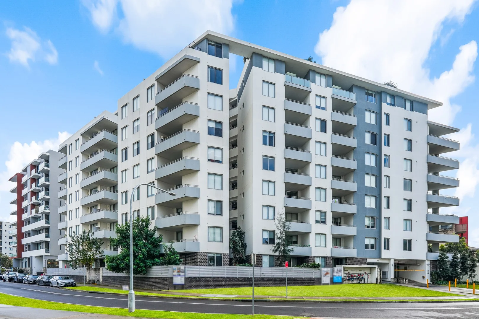 809/27 Dressler Court (1/8)