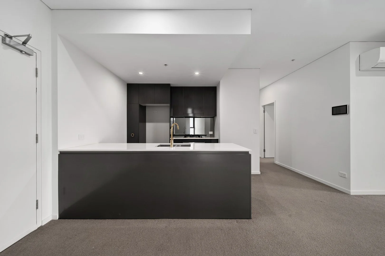 8097/5 Bennelong Parkway (1/16)