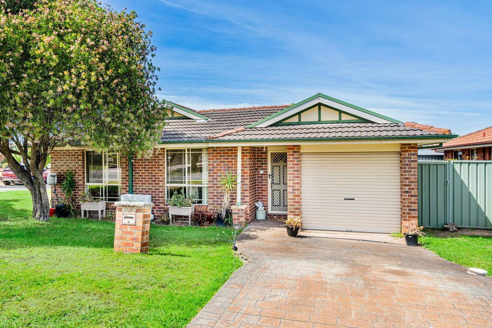 81 Gilmore Close (1/1)
