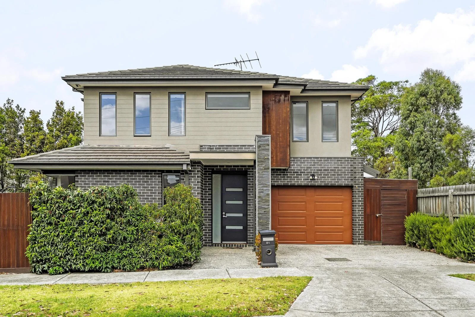 81 Hawker Street (1/1)