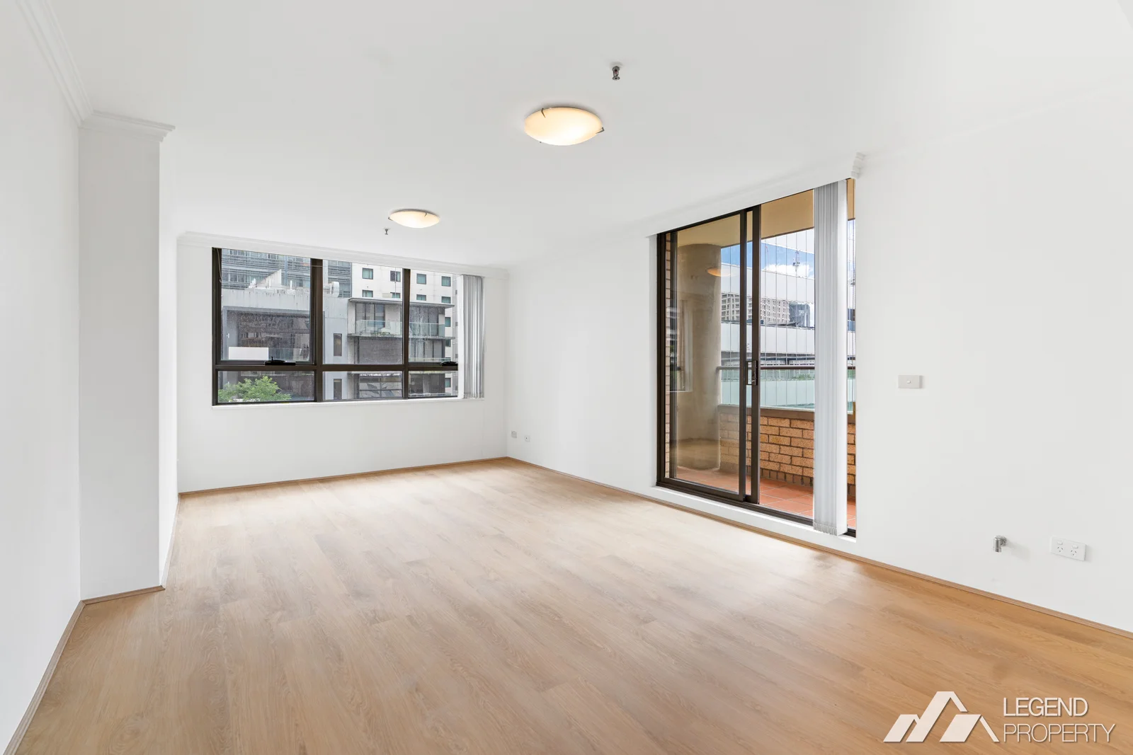 810/148 Elizabeth Street (1/12)