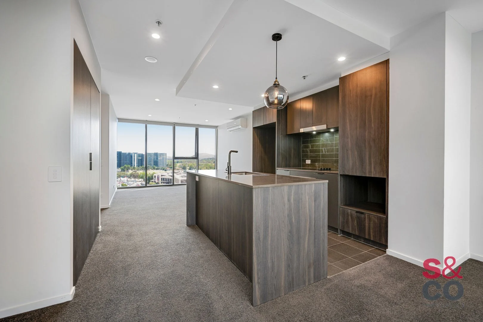 816/15 Bowes Street (1/21)