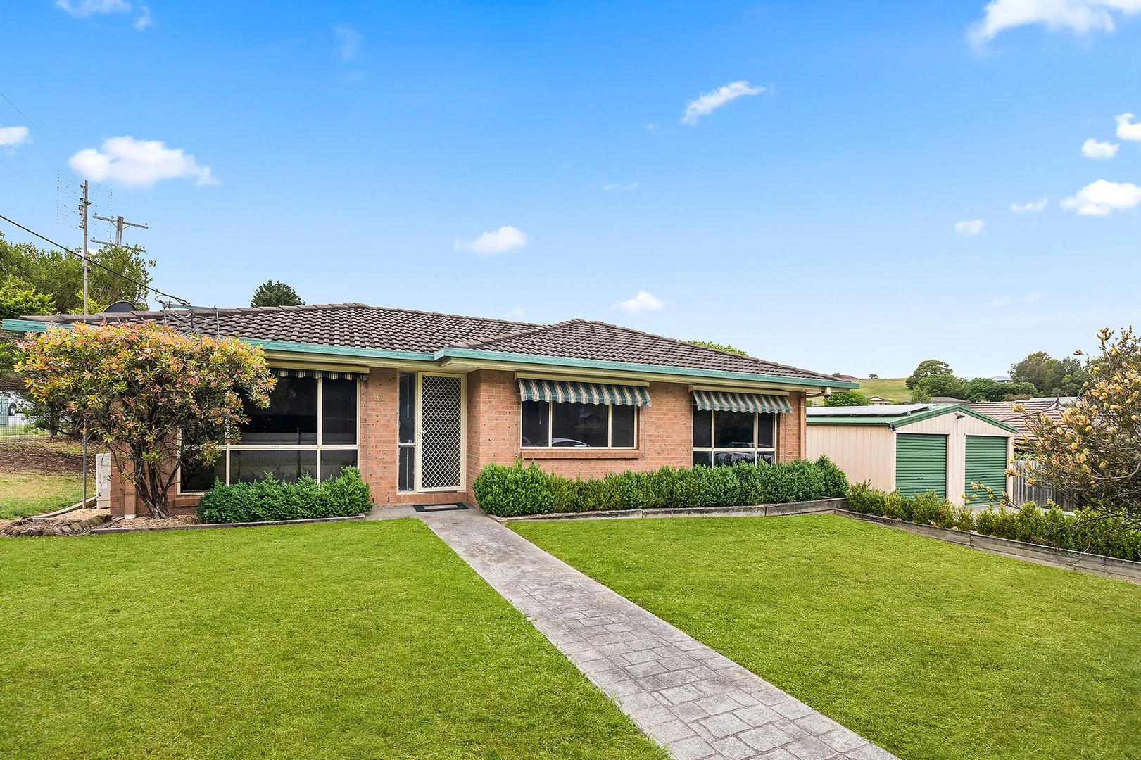 82 Parkes Road (1/8)