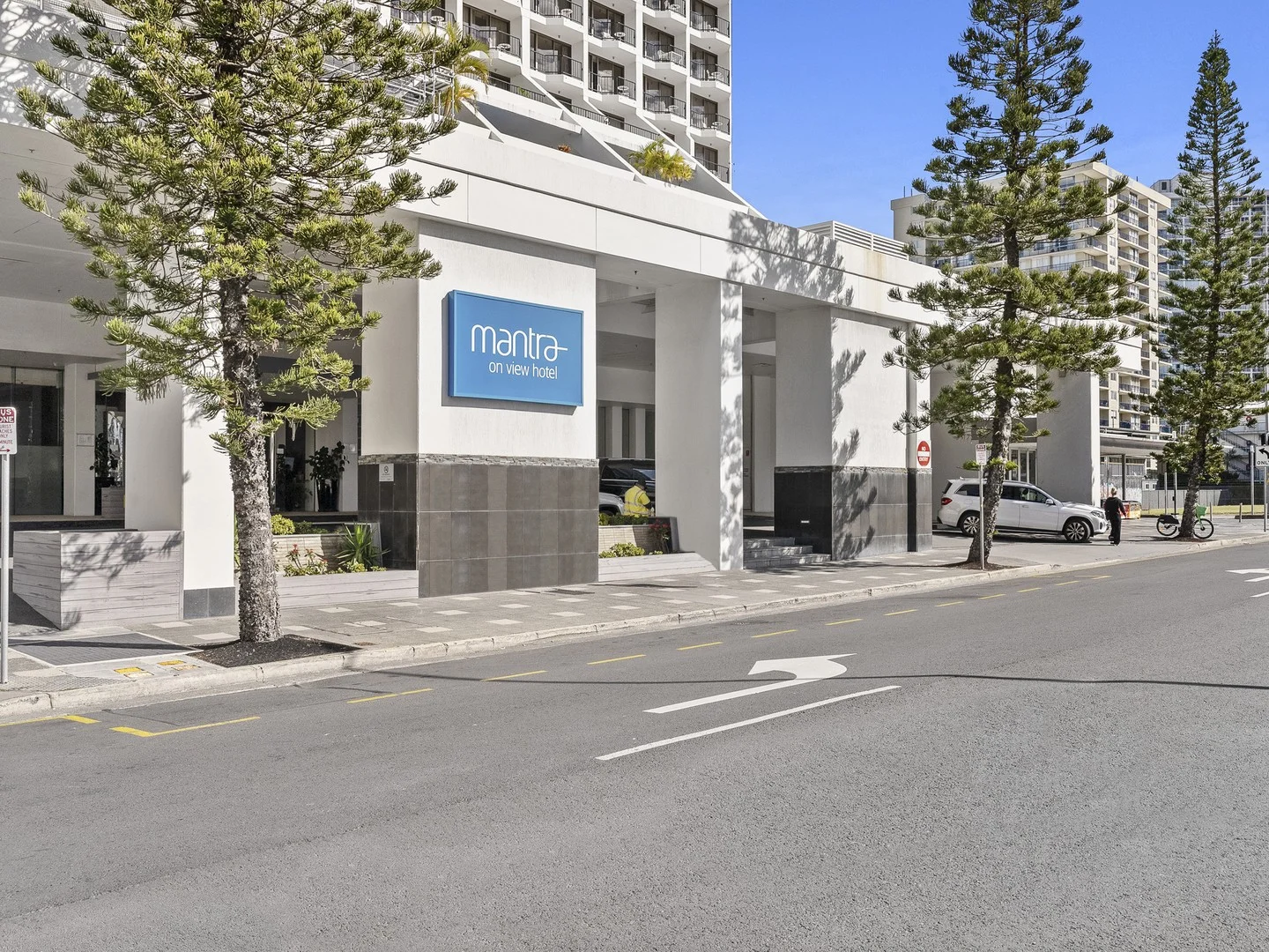821/22 View Avenue (1/16)