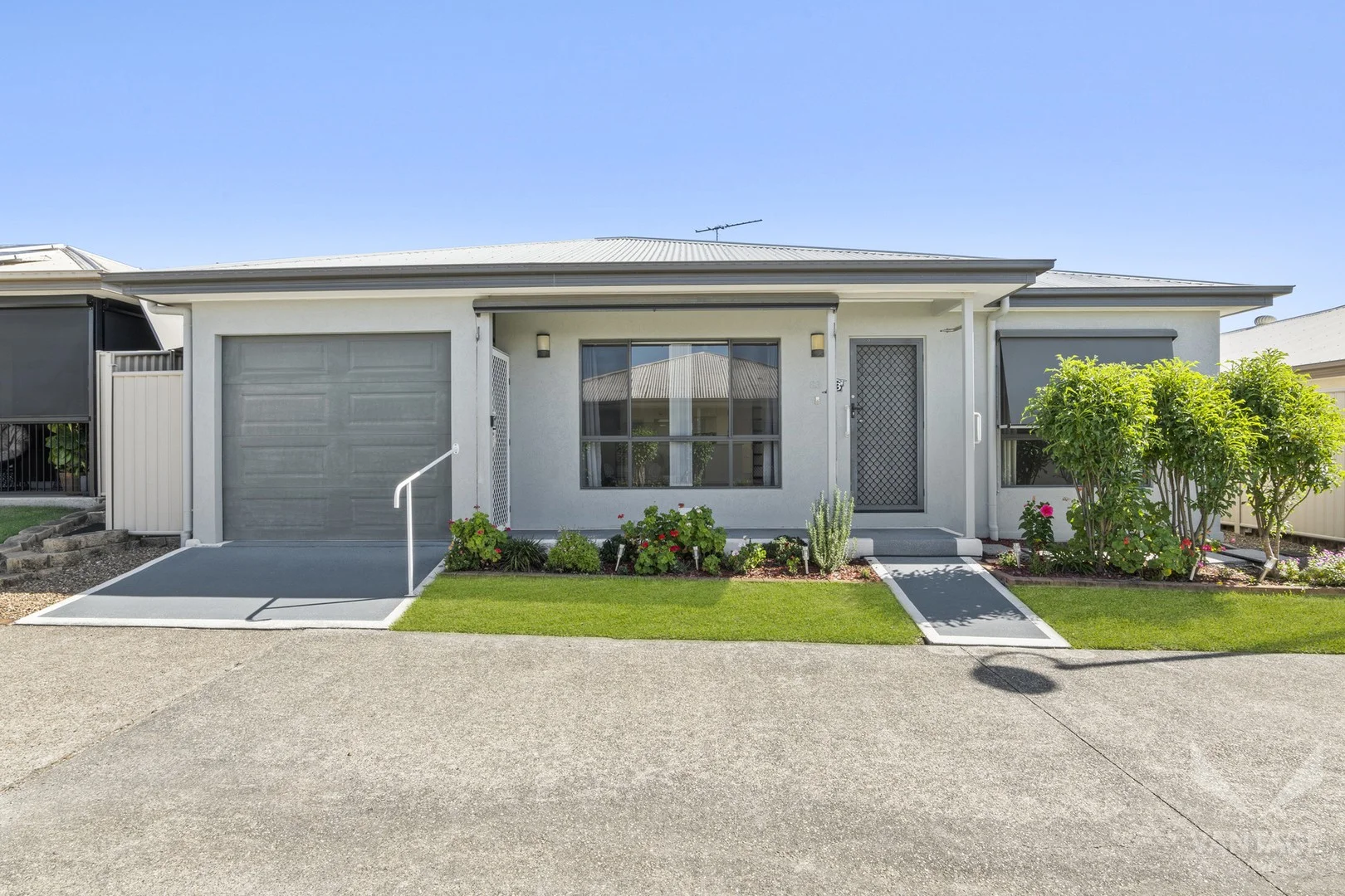 83/225 Logan Street (1/29)