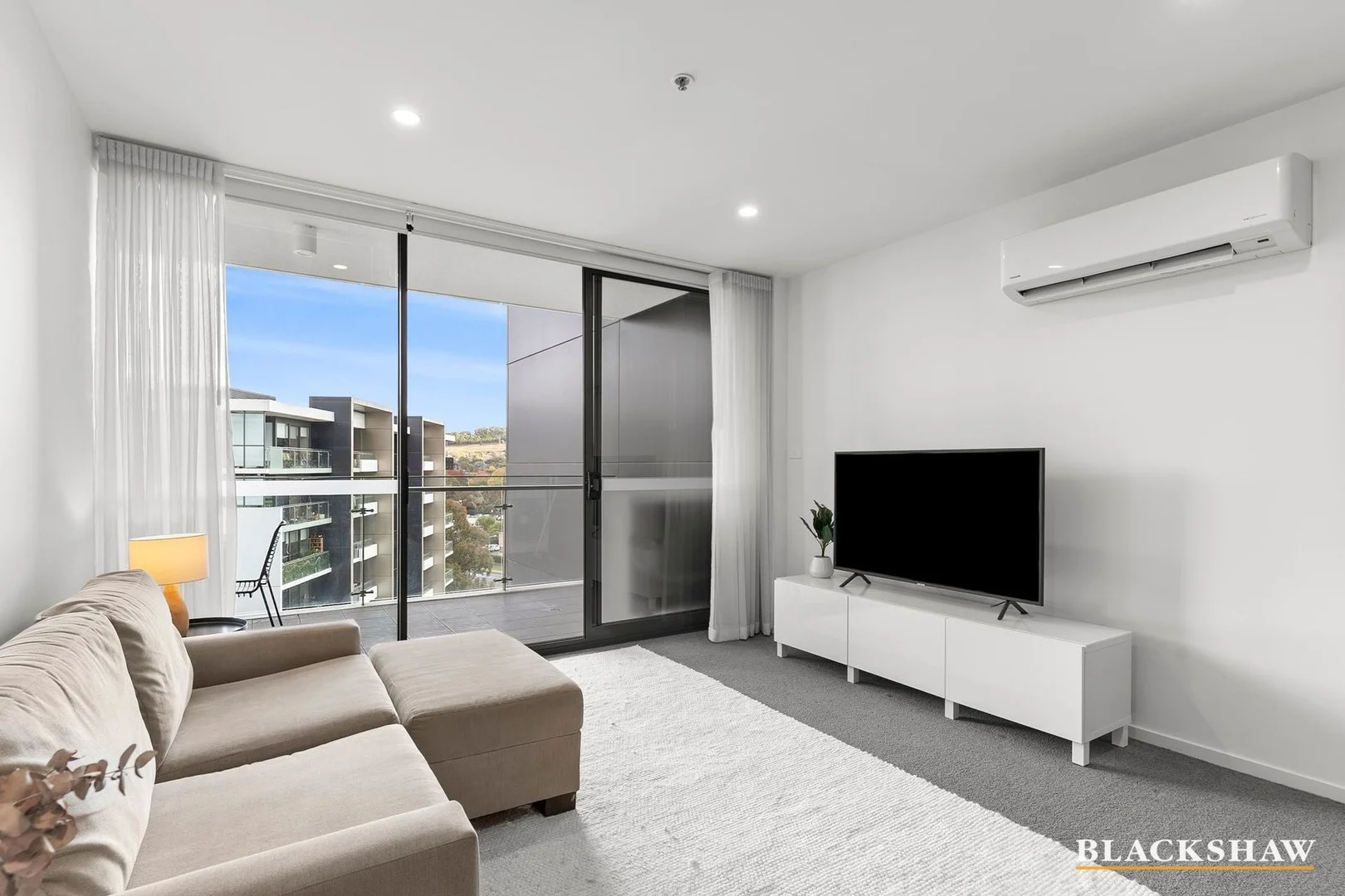 83/7 Irving Street (1/13)