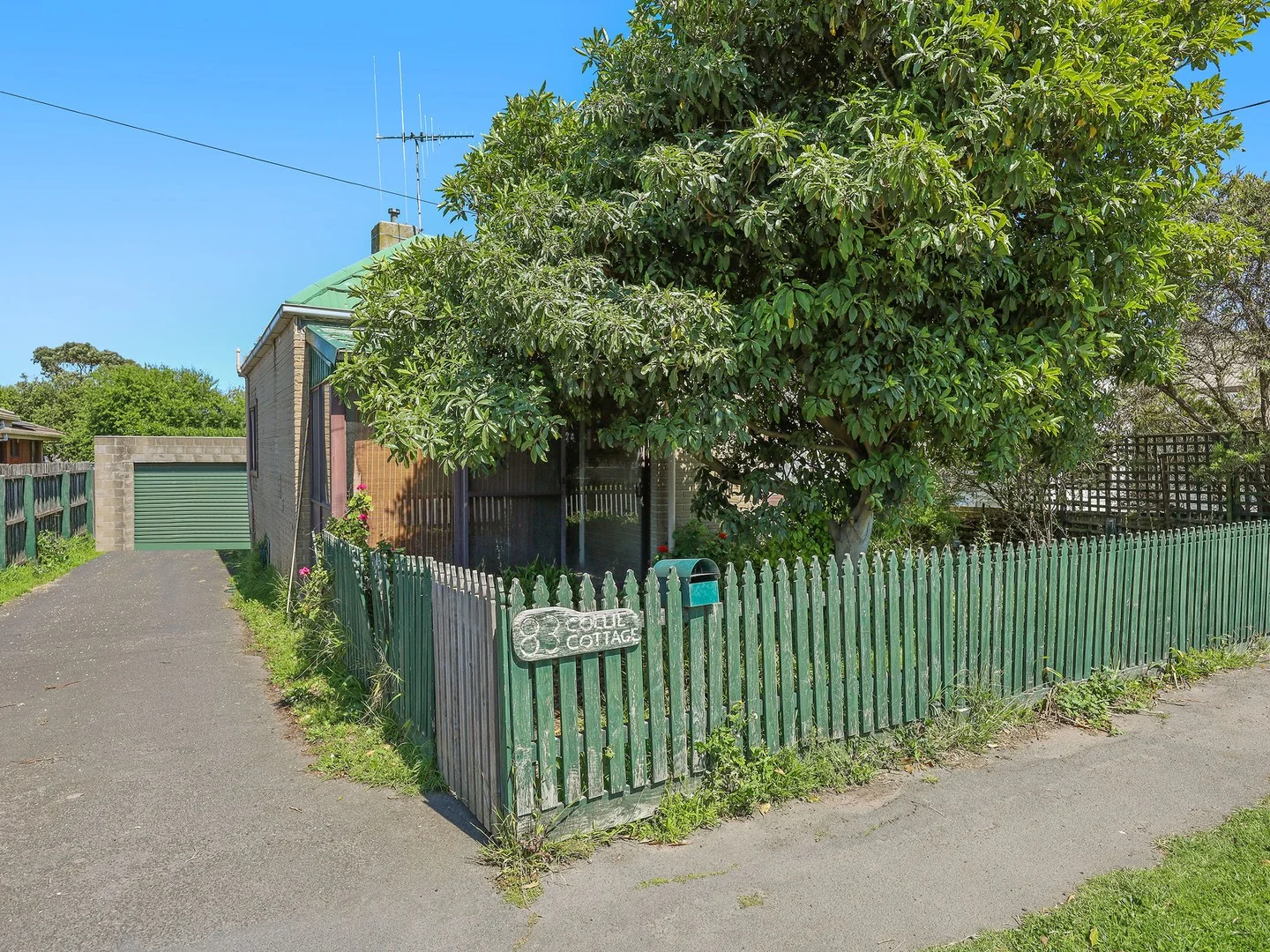 83 Drummond Street (1/4)