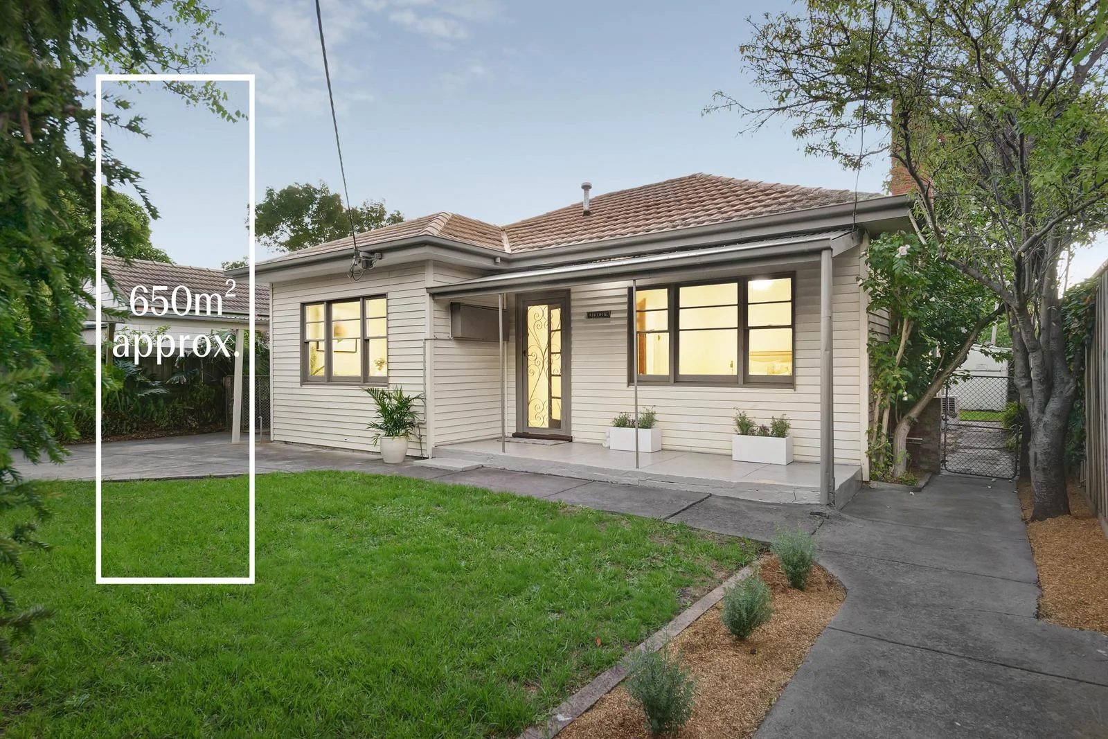 83 East Boundary Road (1/14)