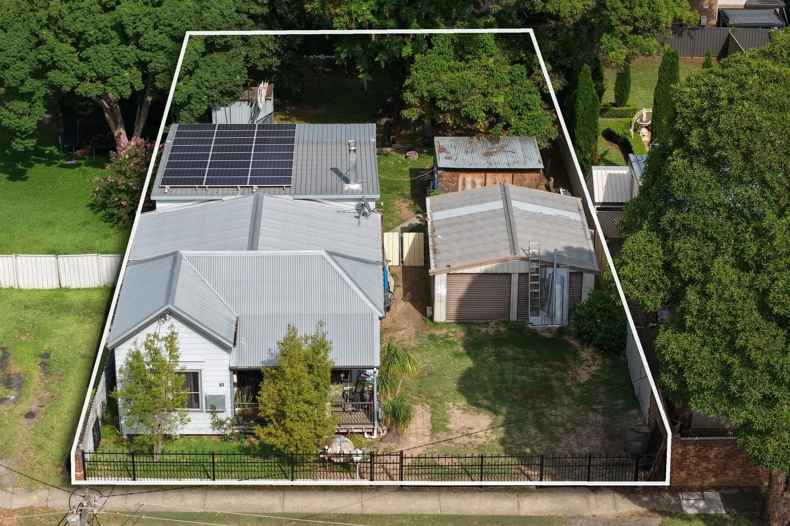 83 Macquarie Road (1/12)