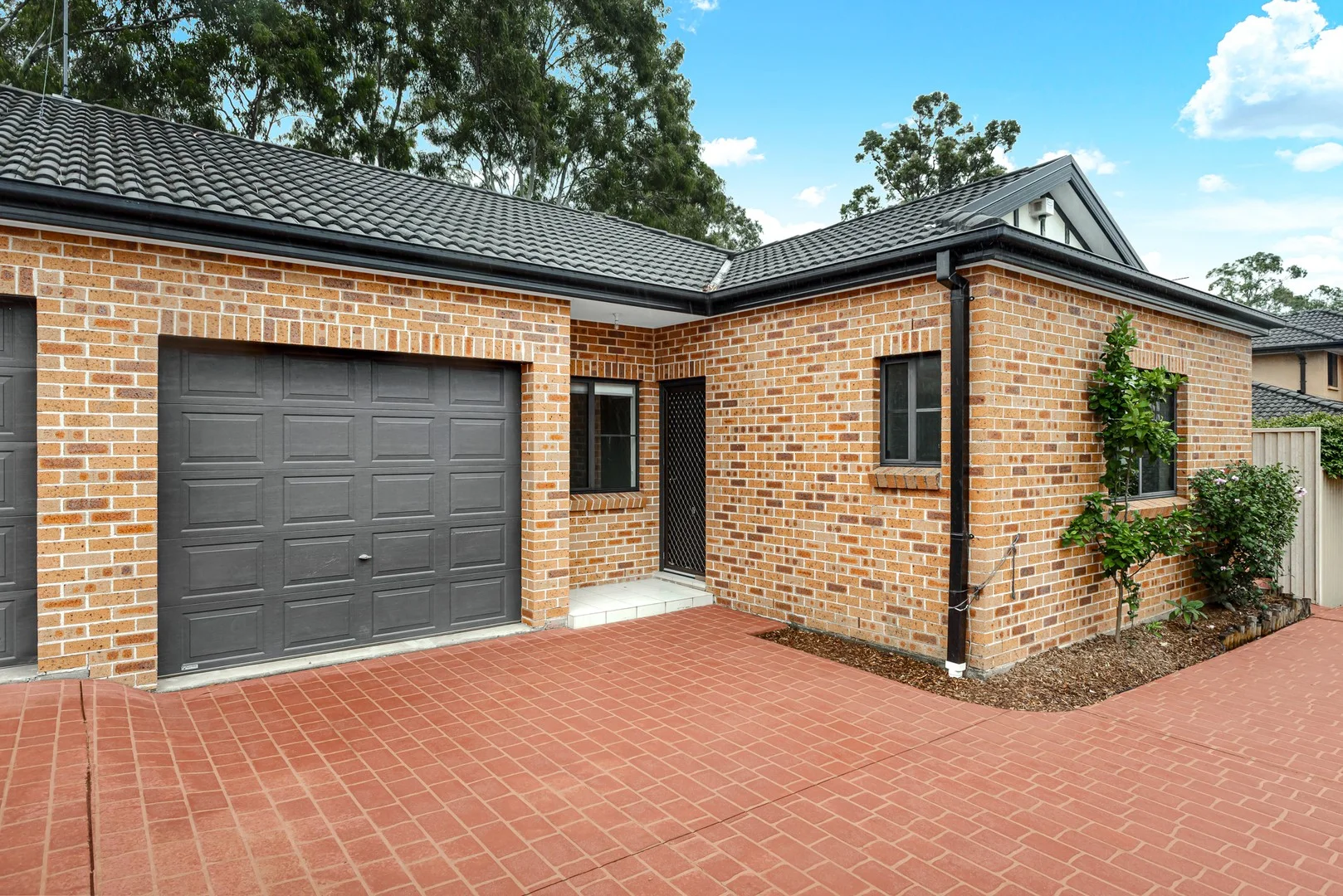 83c Oramzi Road (1/11)