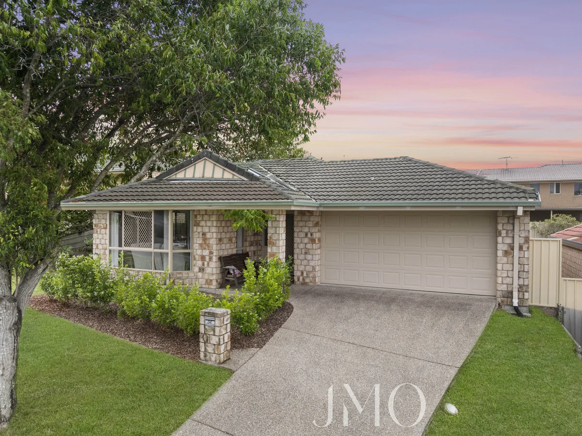 84 Bedivere Drive (1/27)