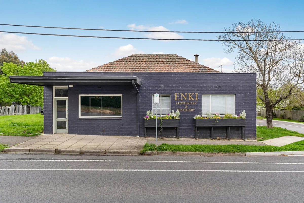 84 Main Road (1/12)