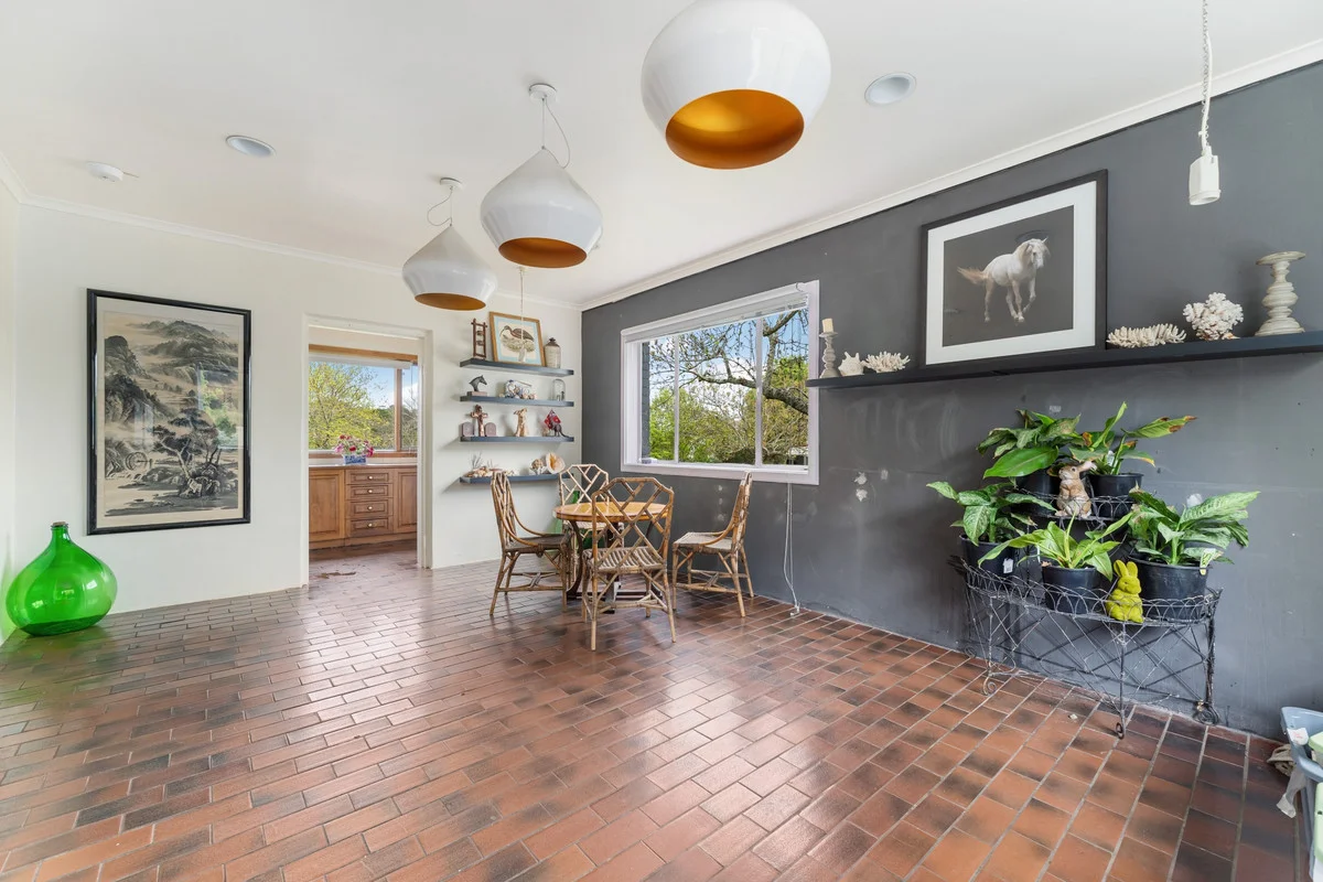 84 Main Road - Image 2