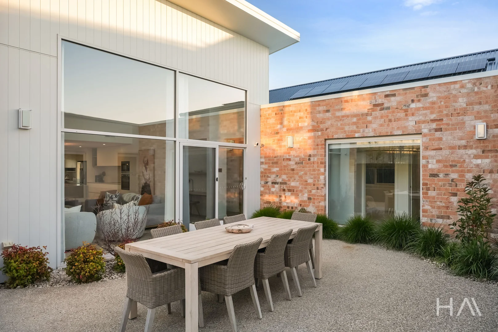 87 Country Club Avenue - Image 3