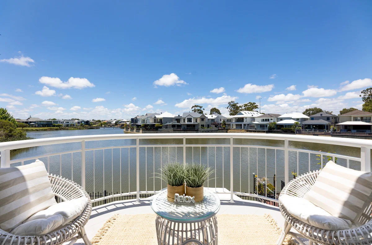 87 Roselea Boulevard (1/46)