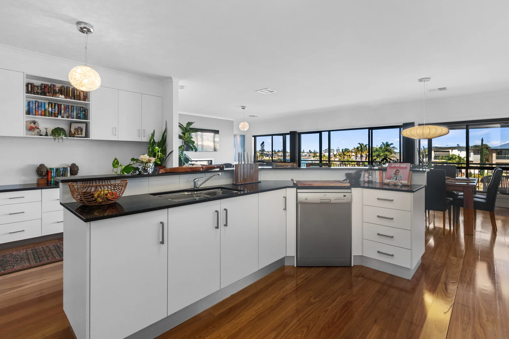 87 Stately Way - Image 5