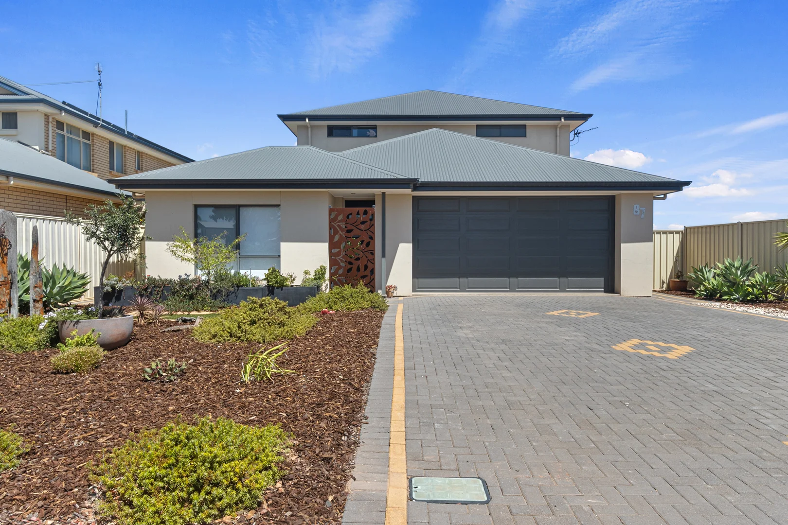 87 Stately Way - Image 2