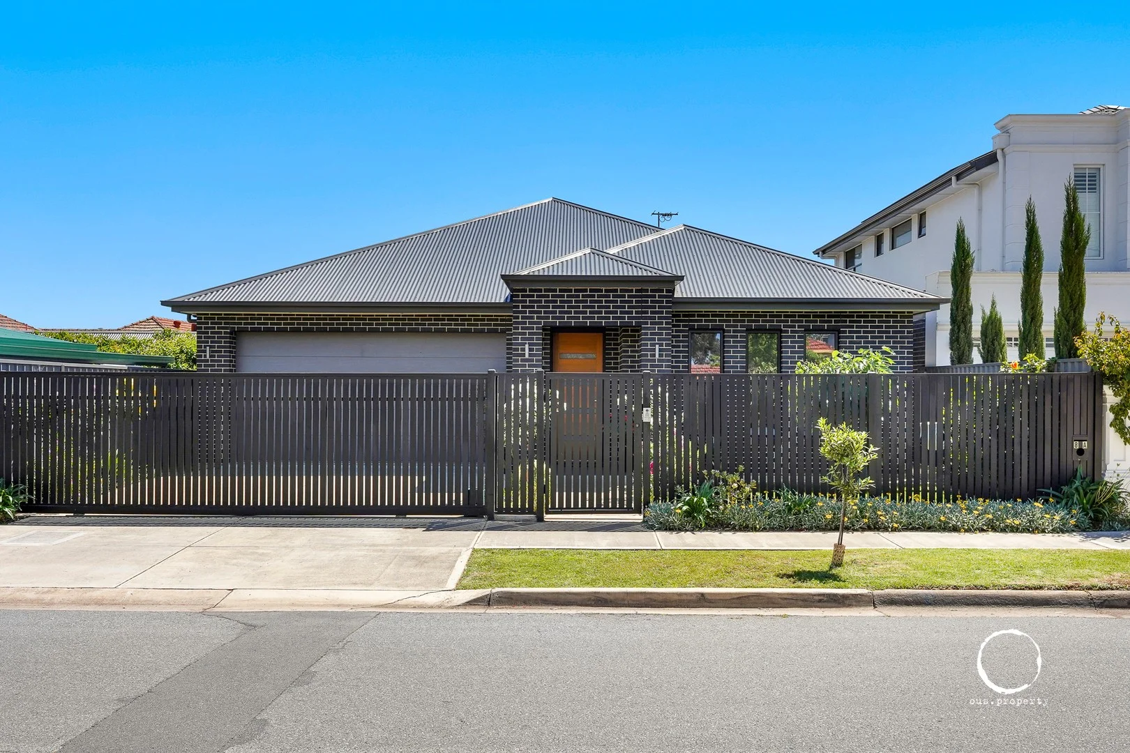 8A Flinders Parade (1/1)