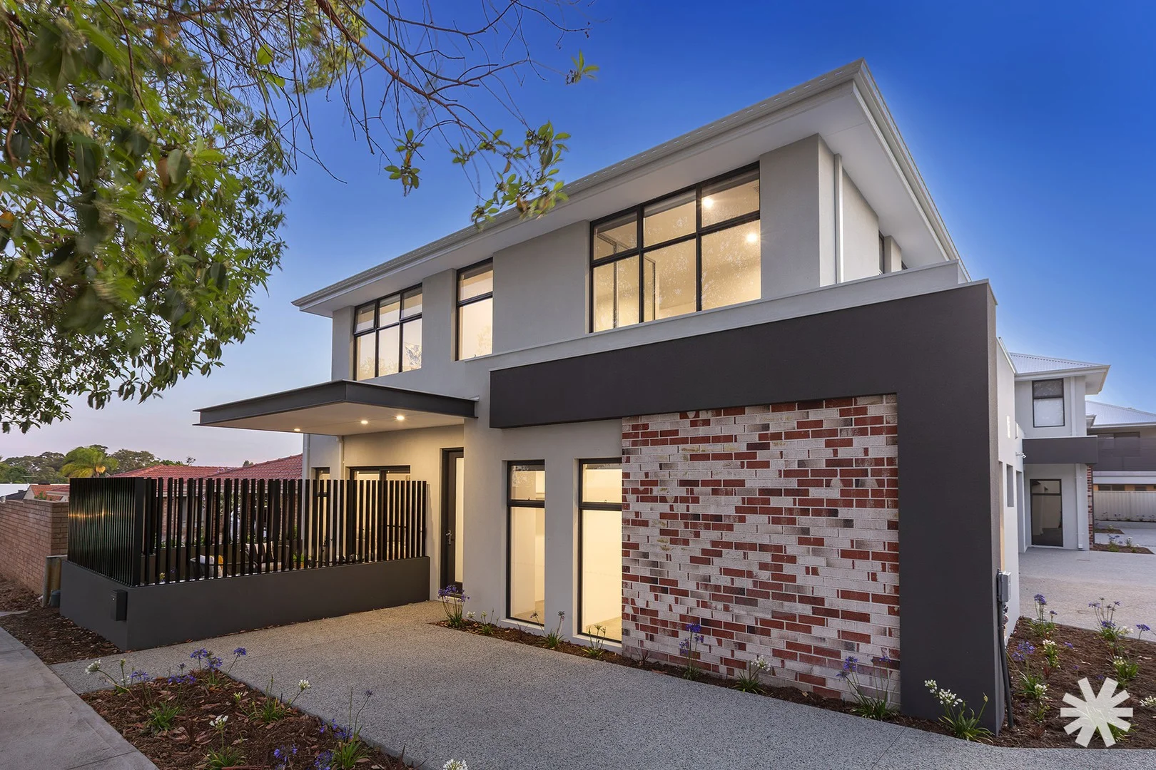 8A Knutsford Avenue (1/43)