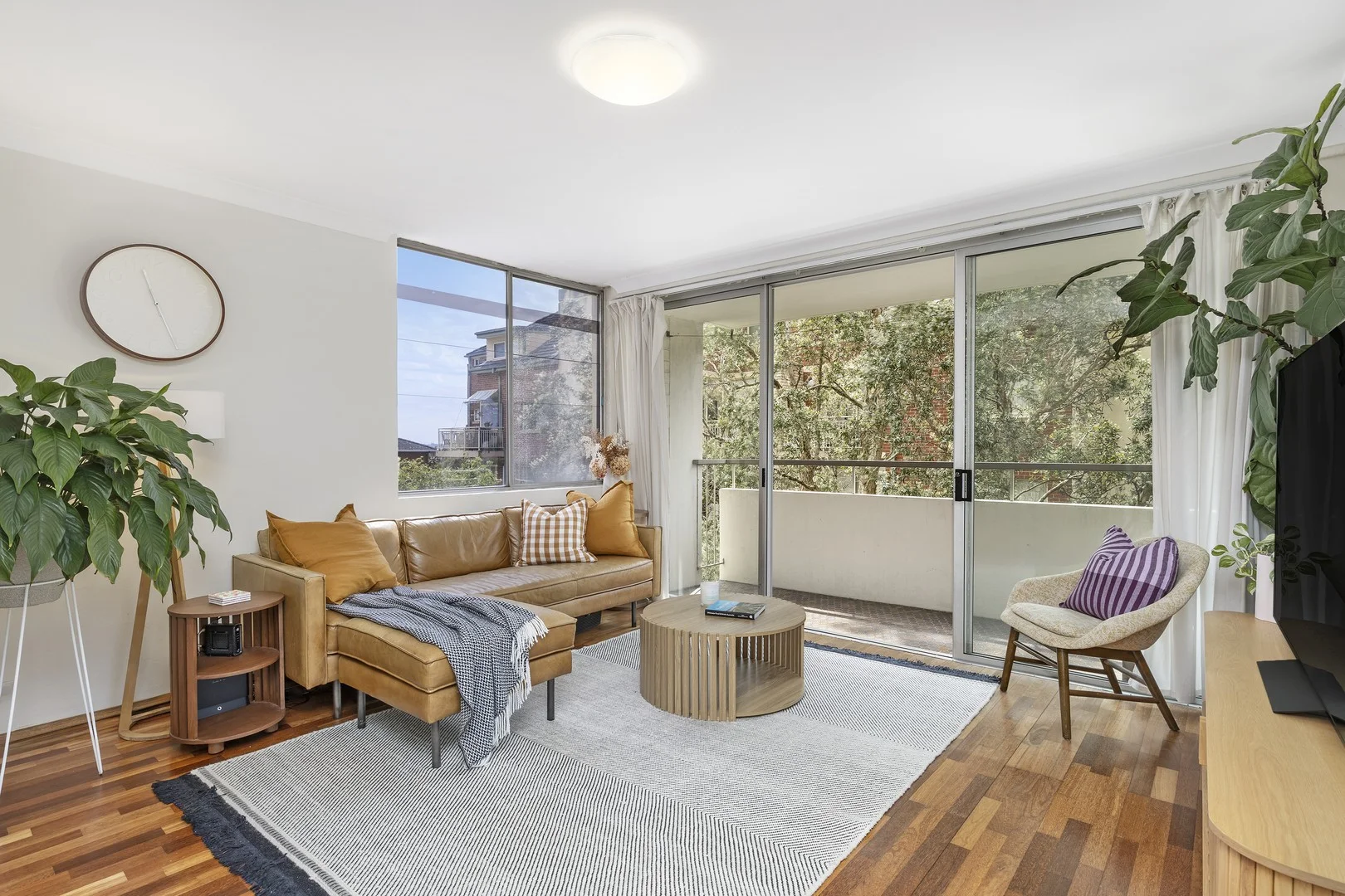 9/2-8 Gerard Street (1/8)
