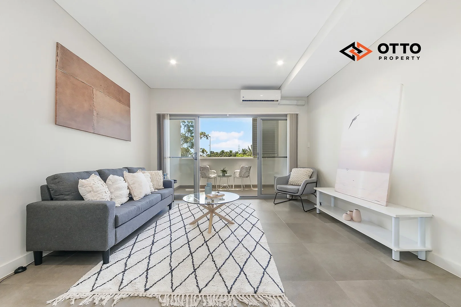 9/231-235 Canterbury Road (1/18)