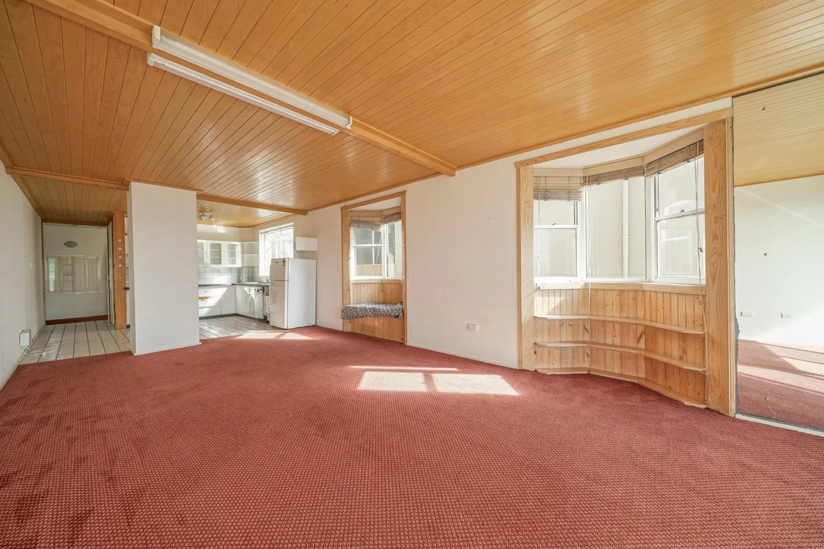 9/3-5 Hutton Road (1/16)