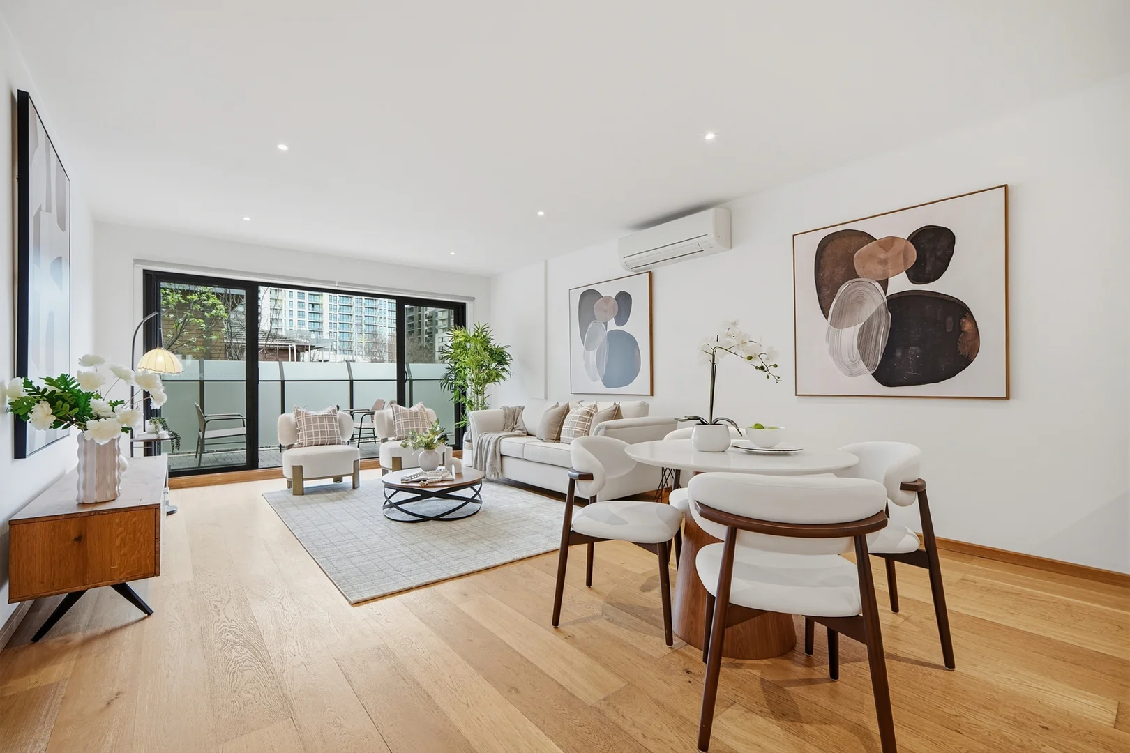 9/790 Elgar Road - Image 3
