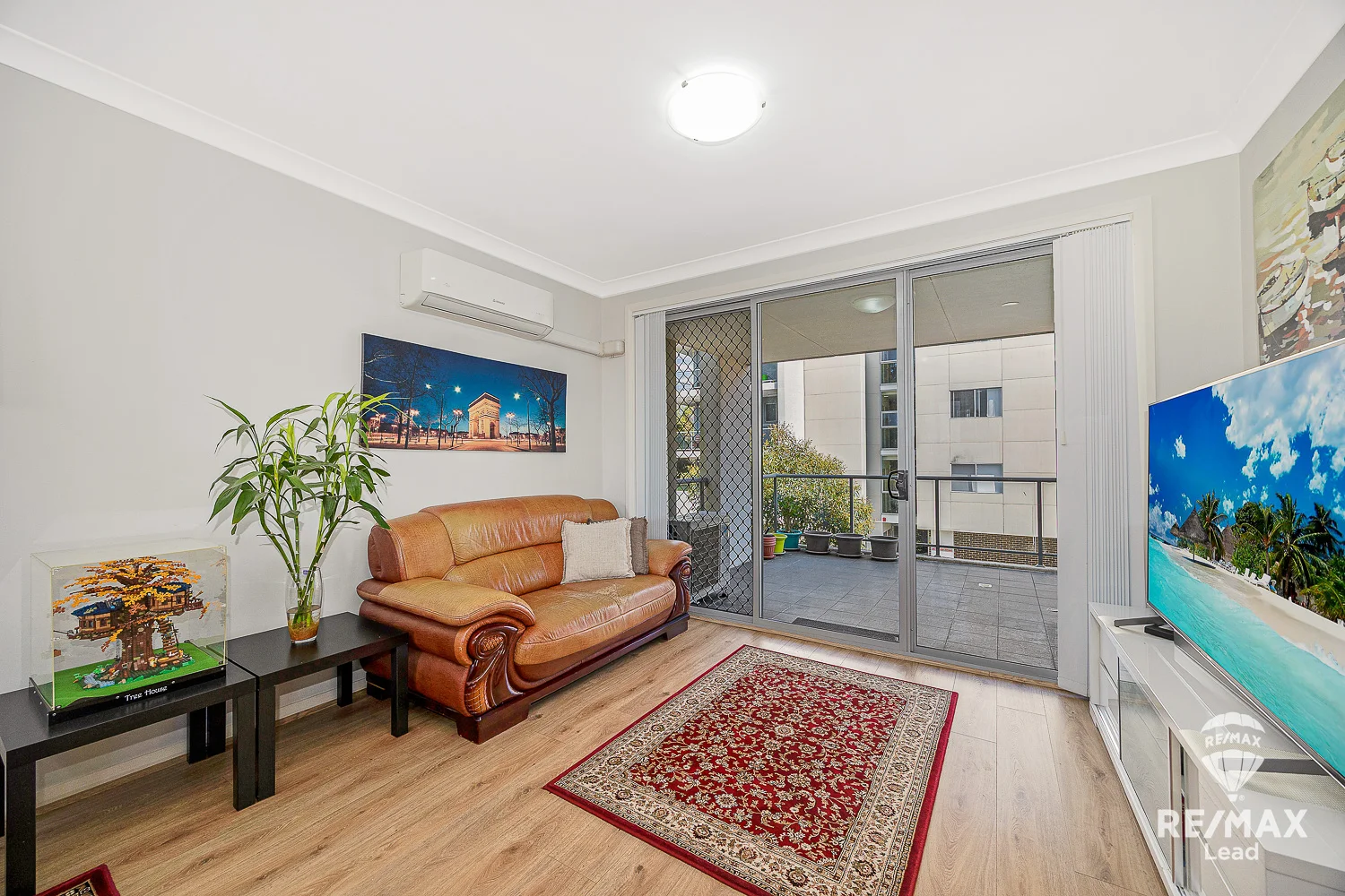 9/8E Myrtle Street (1/16)