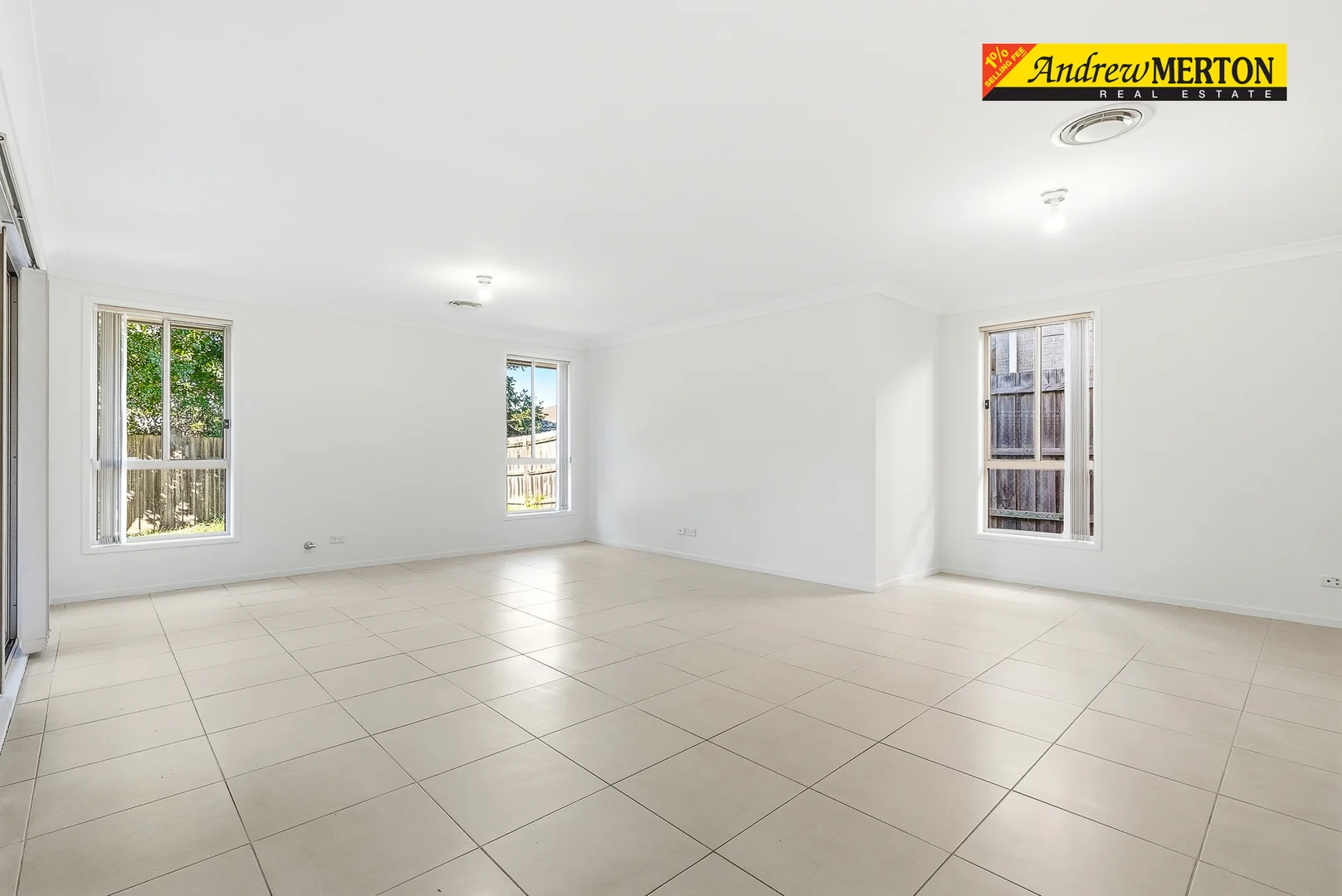9 Adelong Parade - Image 3