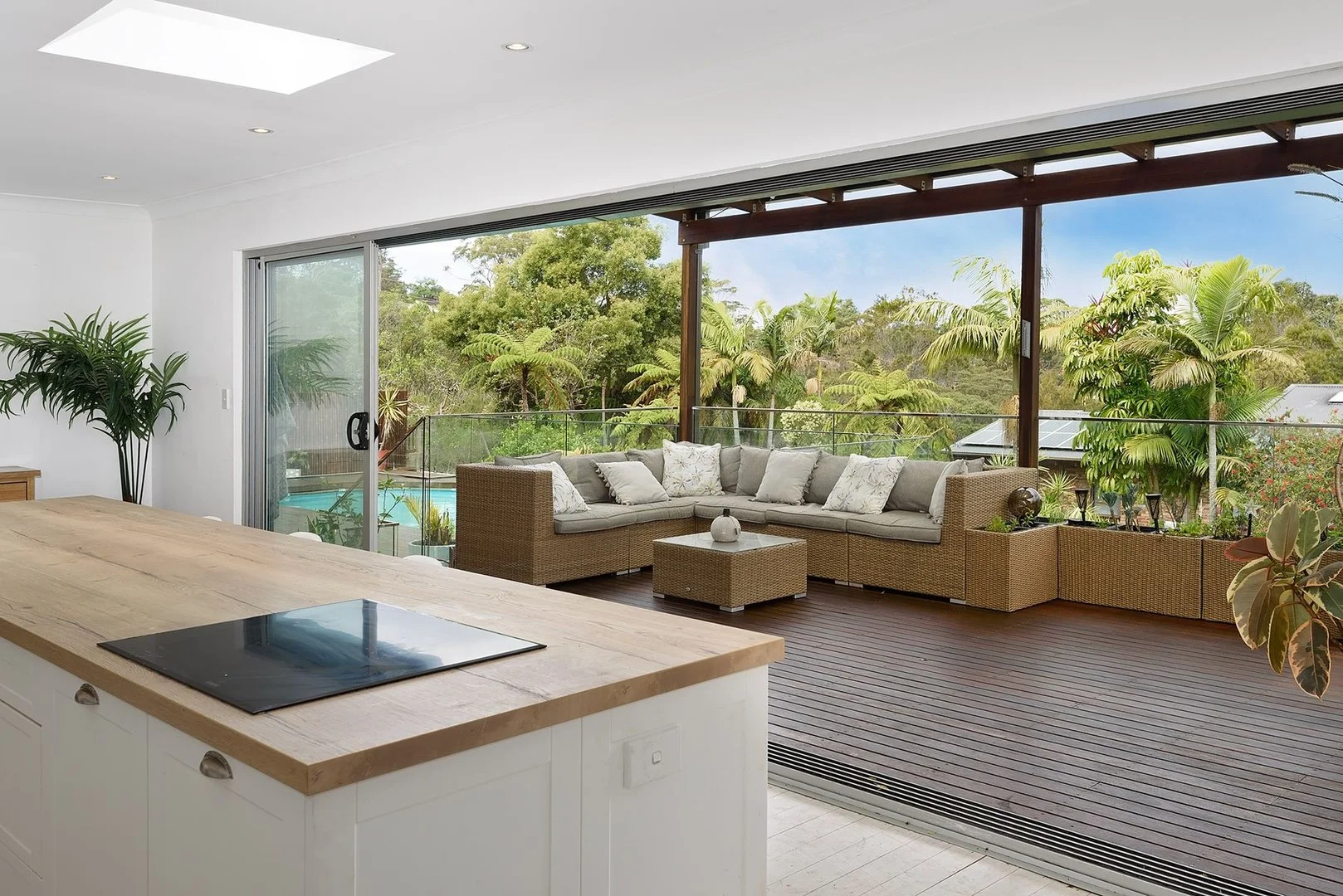 9 Allworth Drive (1/8)