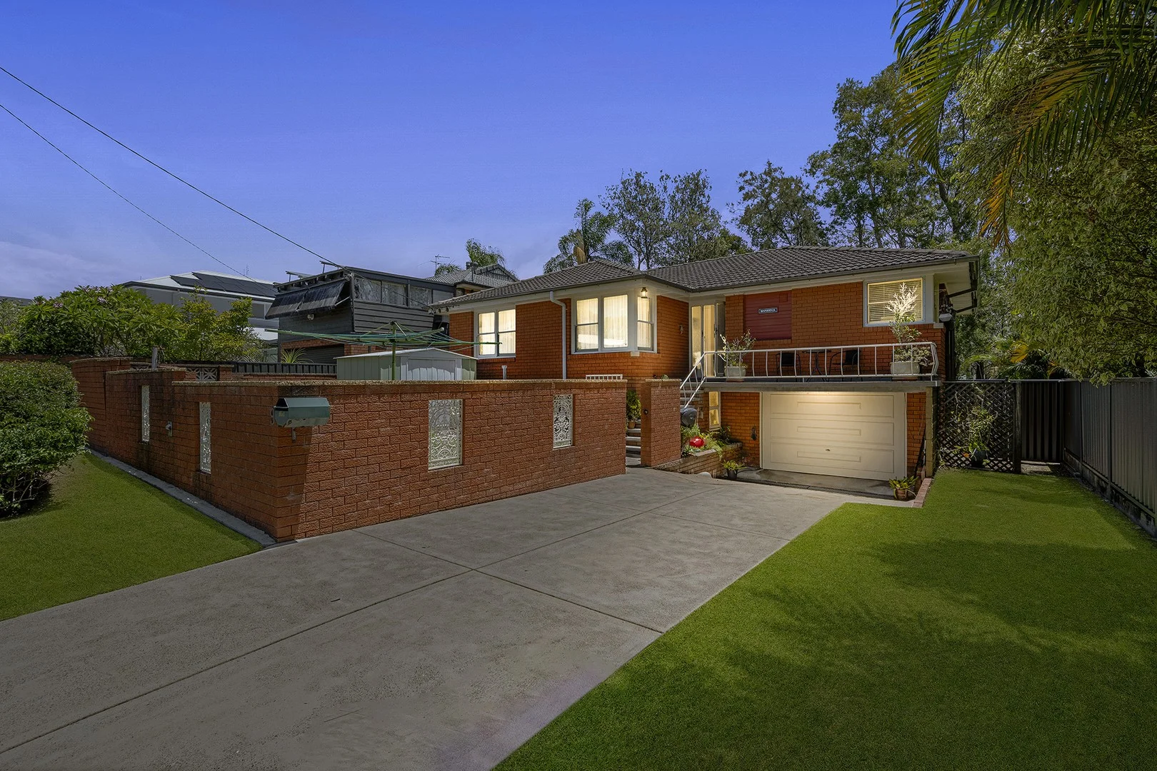 9 Anglers Place (1/1)