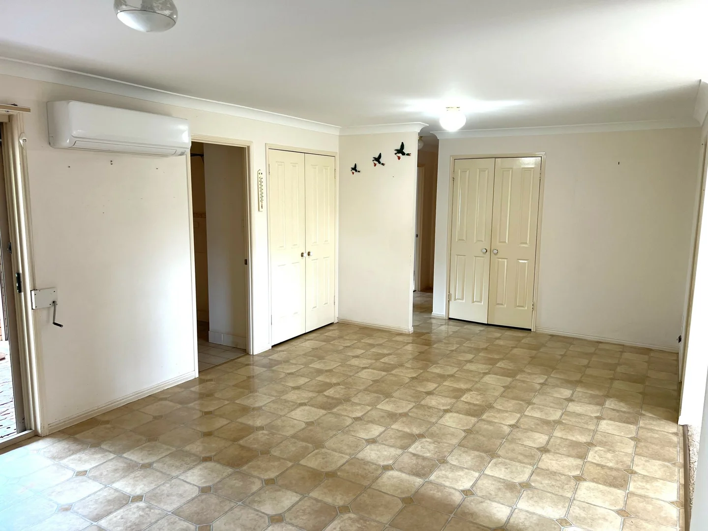 9 Banksia Drive - Image 4