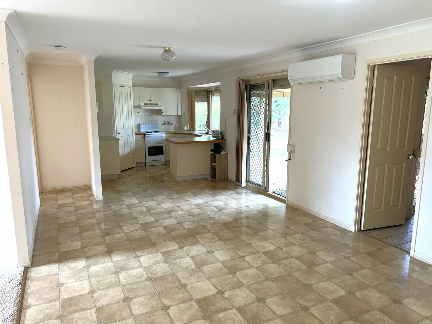 9 Banksia Drive - Image 5