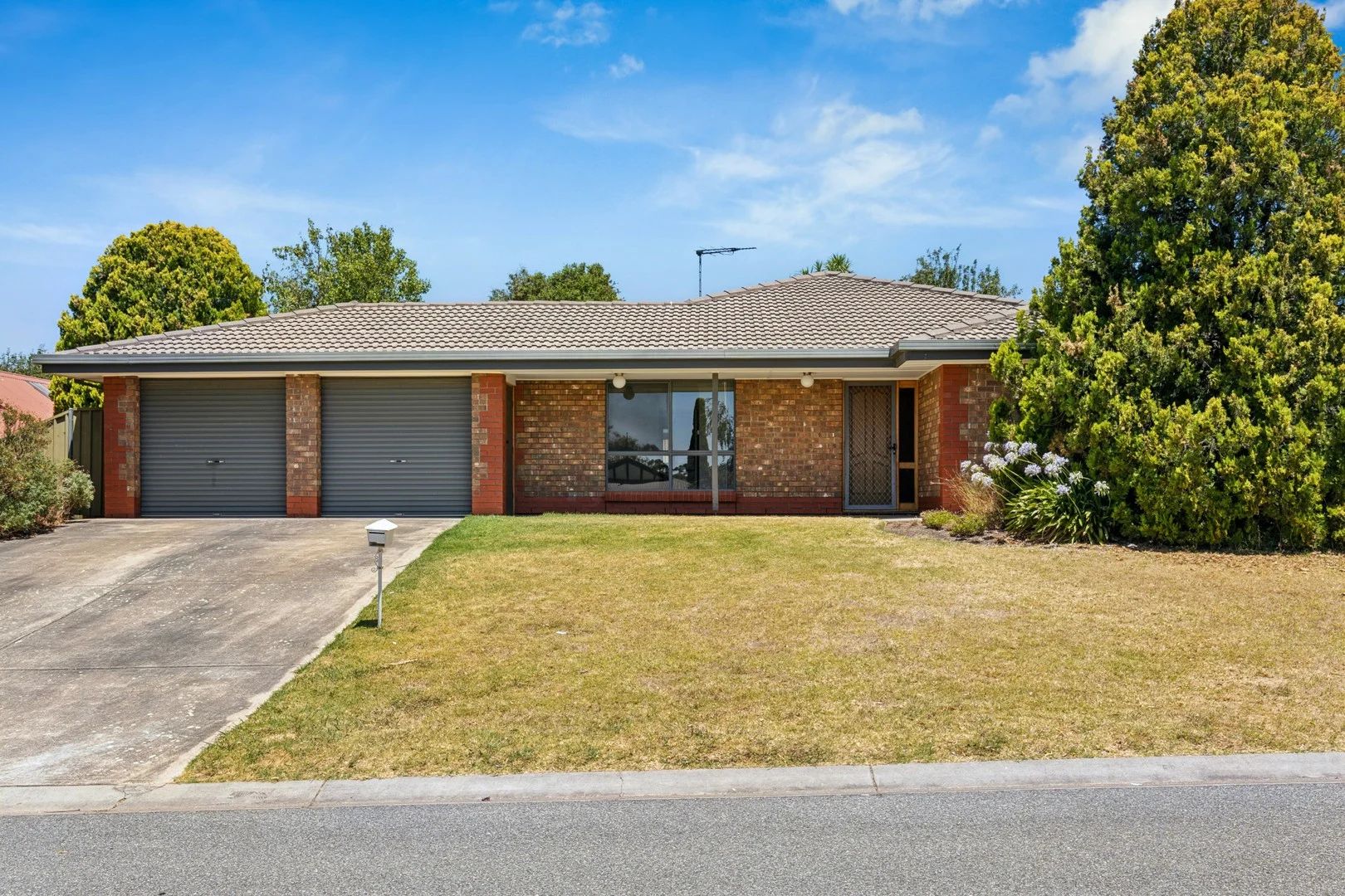 9 Boronia Court (1/24)