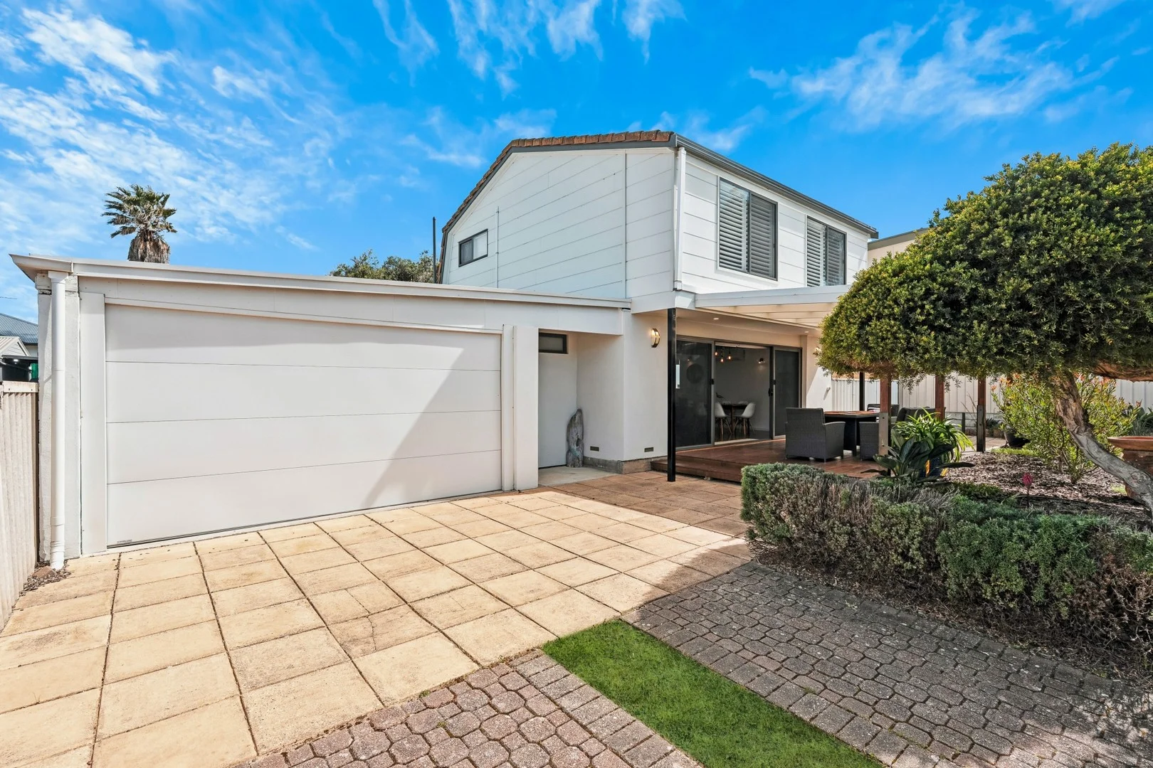 9 Bunyip Street (1/18)