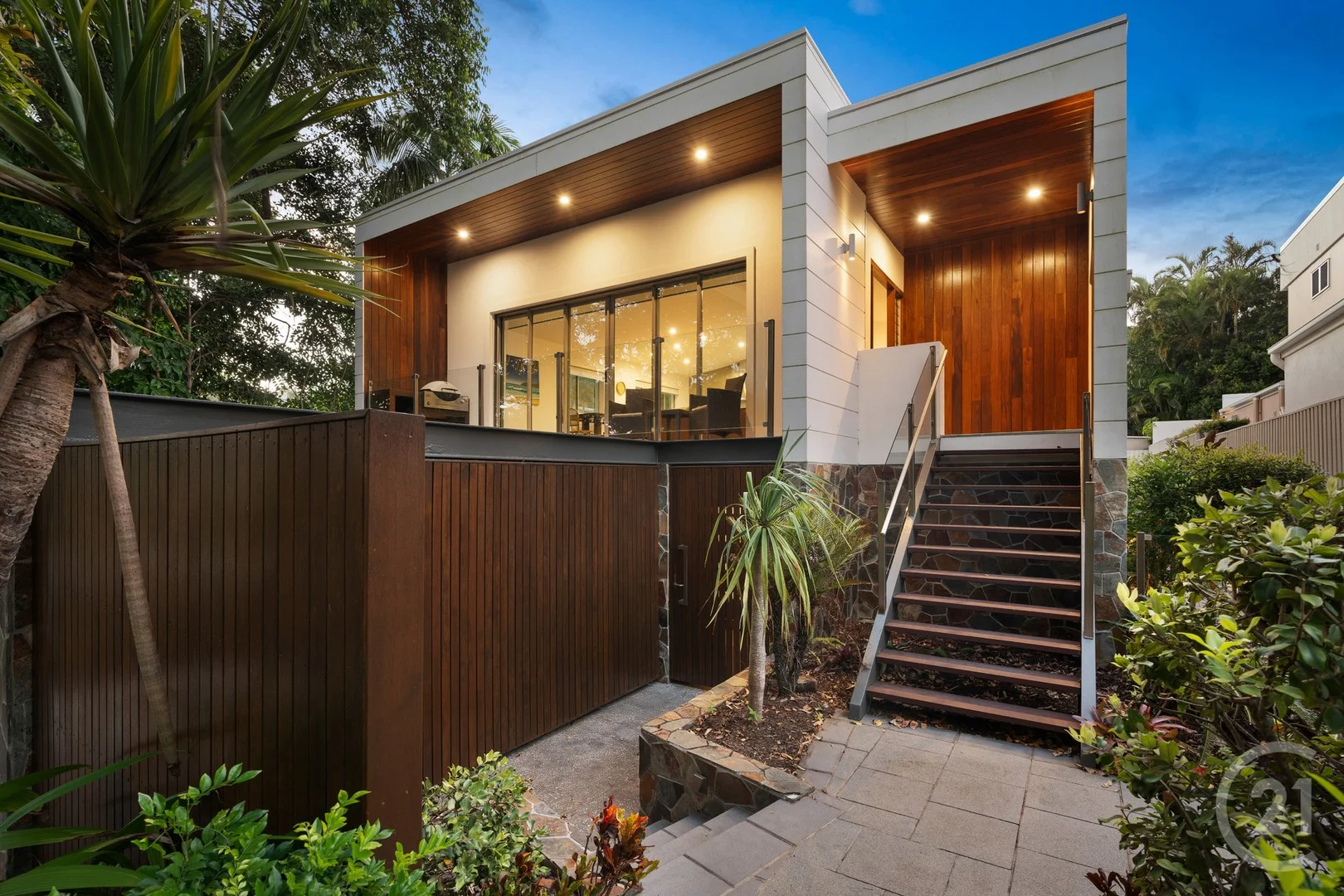 9 Depper Street (1/28)